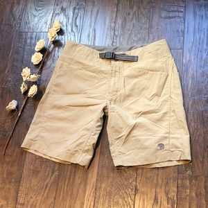 Mountain Hardwear Shorts